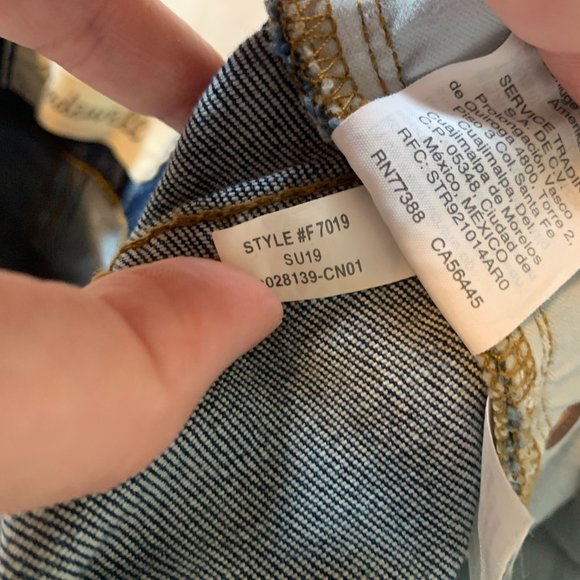 High-Rise Denim Shorts in Glenoaks Wash, Cutoffs - size 31 - Picture 7 of 8